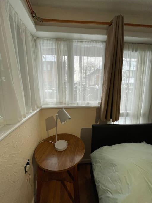 Spacious Bungalow In London, Near Central London, The Excel Centre And The O2, Ideal For Families Luaran gambar